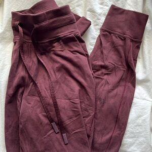 Lululemon ready to rulu joggers